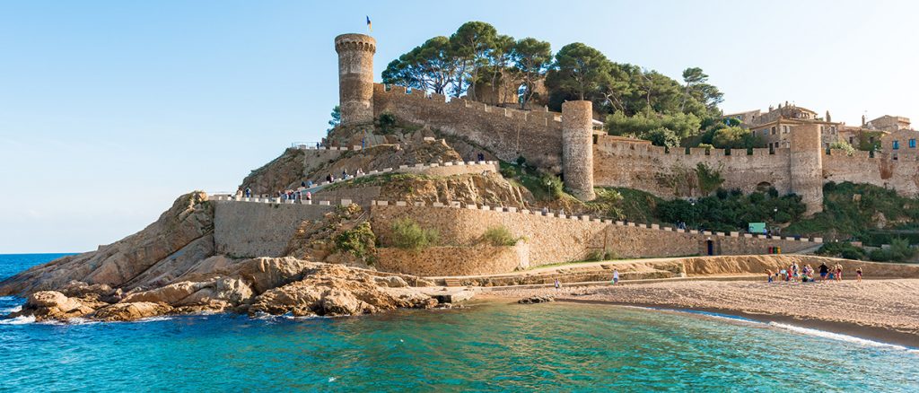 Step Back in Time in the Medieval Tossa de Mar - Club Villamar