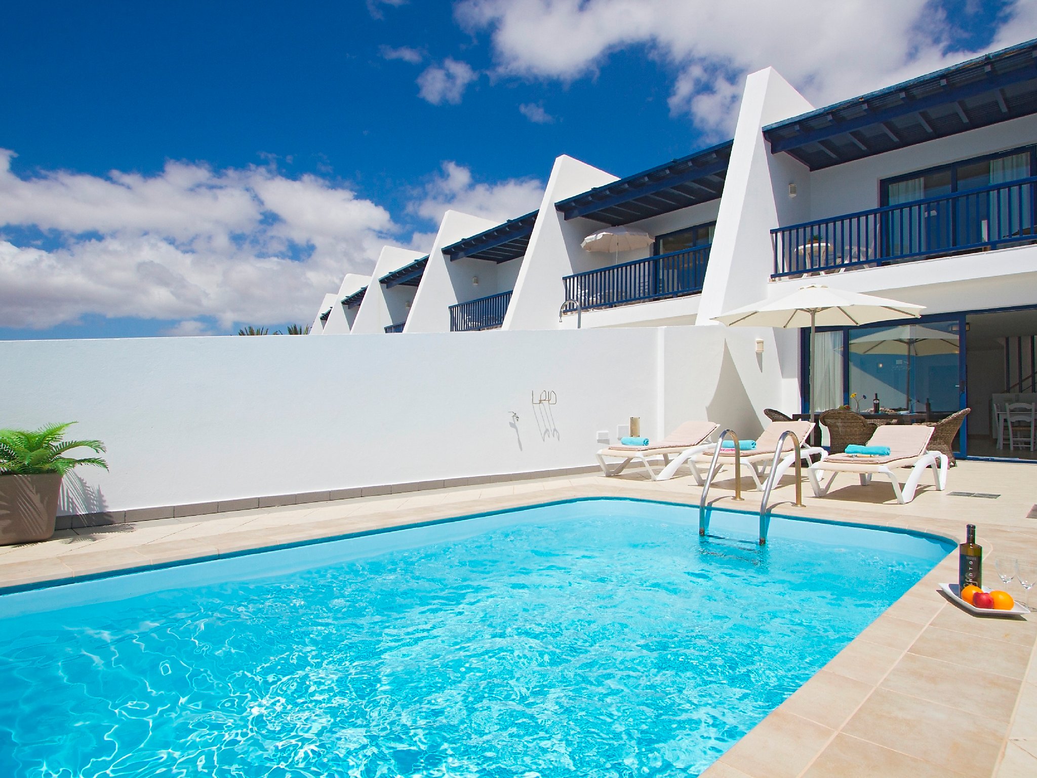 Holiday home Puerto Calero Lanzarote Villa Spain for rent Puertomar