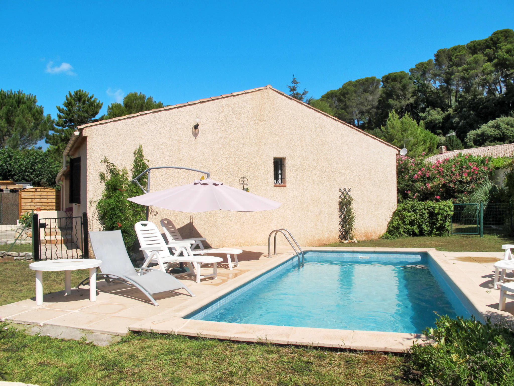 Holiday home La Motte en Provence Provence Villa France for rent Carotte